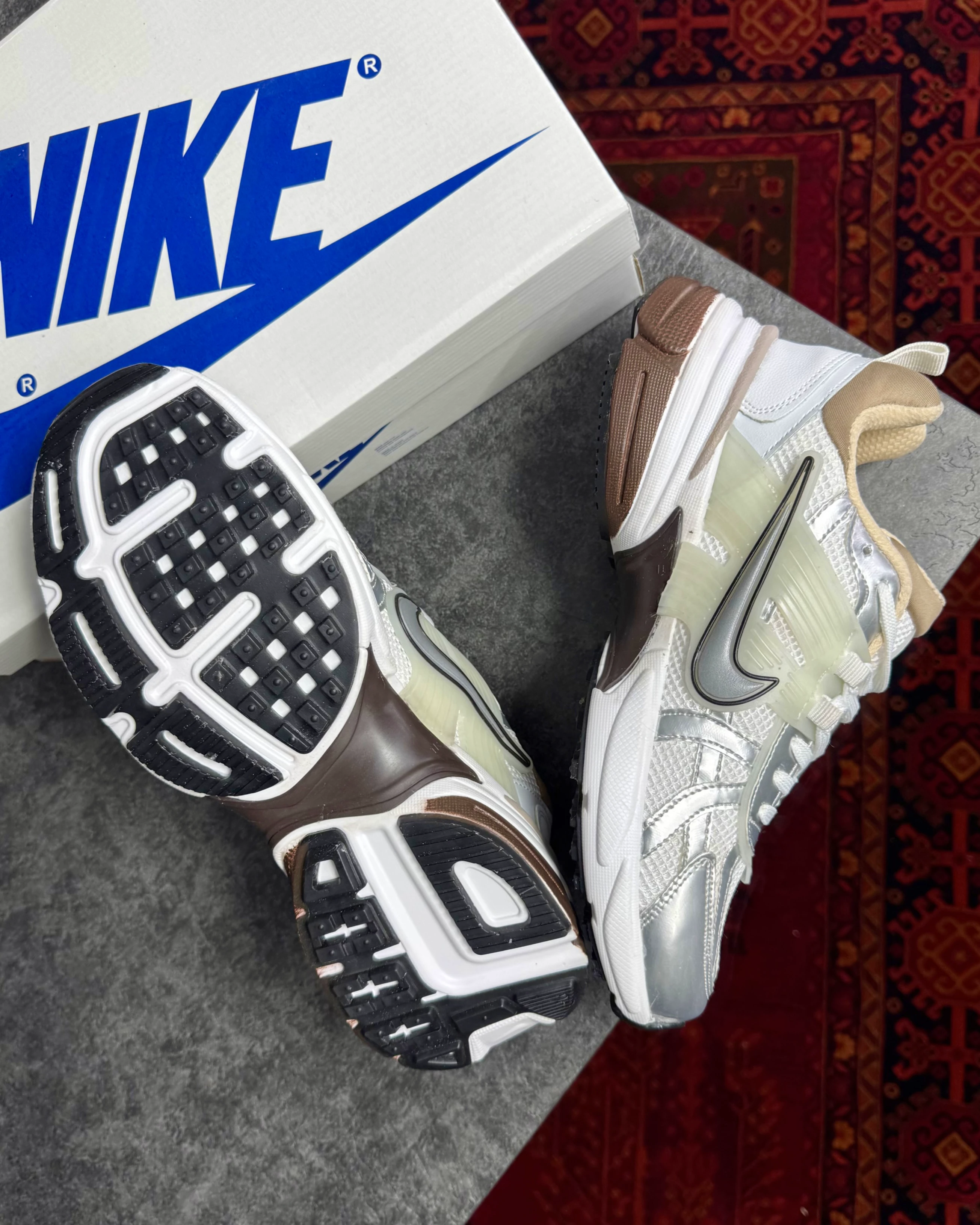 کتانی نایک مدل v2k