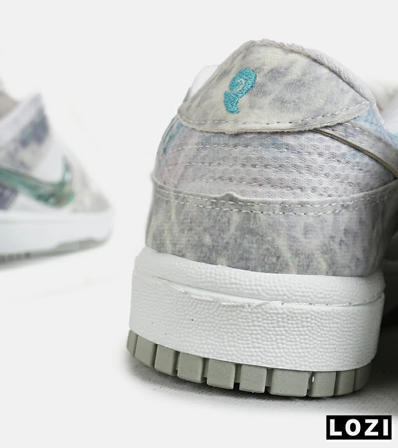 کفش کتانی مردانه و زنانه طوسی سفید سبز نایک NIKE dunk low steam puppet مدل 7205