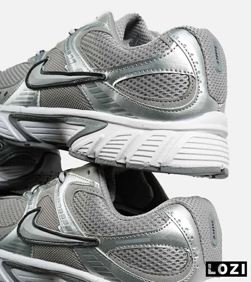 کفش کتانی مردانه و زنانه طوسی سفید نایک NIKE v5 RNR مدل 7323