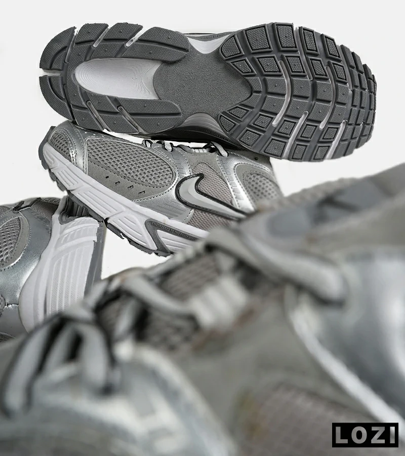 کفش کتانی مردانه و زنانه طوسی سفید نایک NIKE v5 RNR مدل 7323