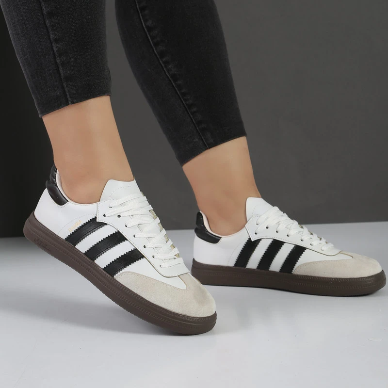 کفش و کتانی زنانه و دخترانه مدل آدیداس ADIDAS رنگ سفید مشکی کد M810