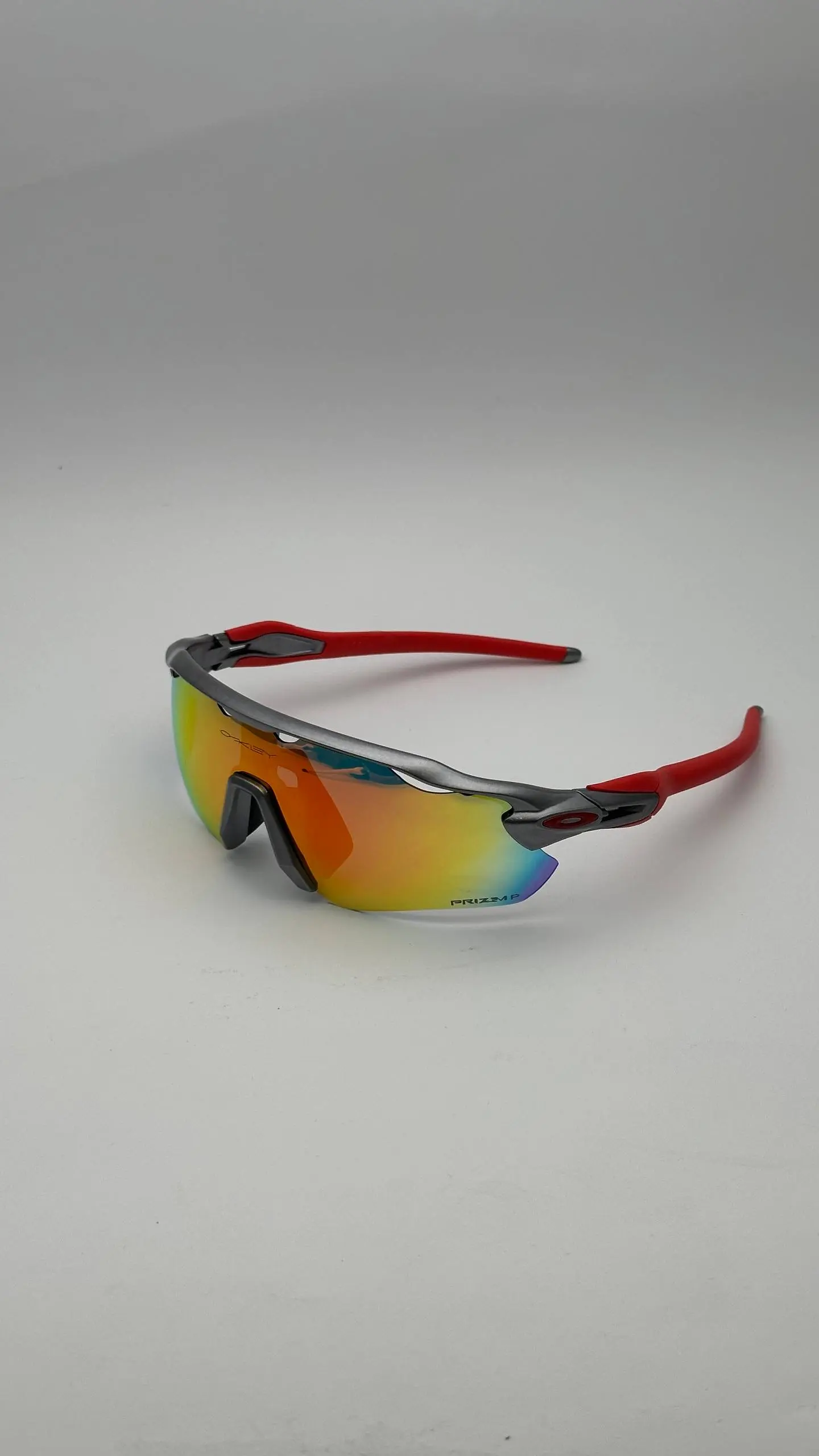 عینک ورزشی اوکلی Oakley OC02 اقساط (نقره ای)