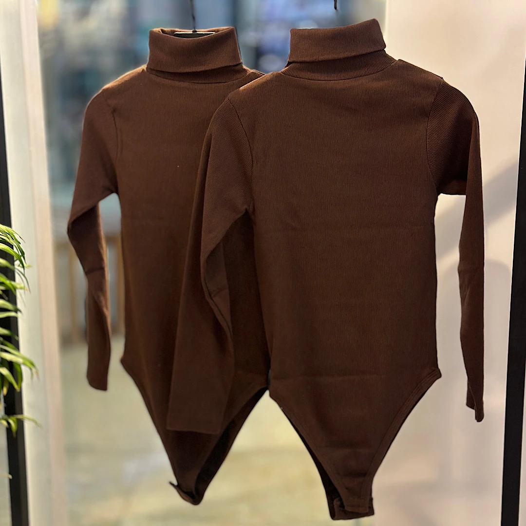 بادی یقه اسکی قهوه ای