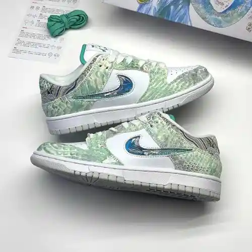 کفش نایک اس بی دانک لو دراگون 2024 رویه خز Nike SB Dunk Low Dragon 2024 Fur Edition