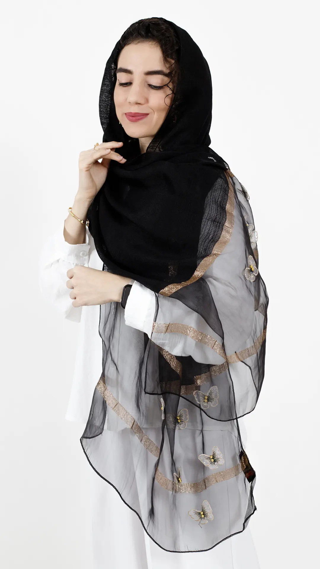 شال مشکی پروانه ای