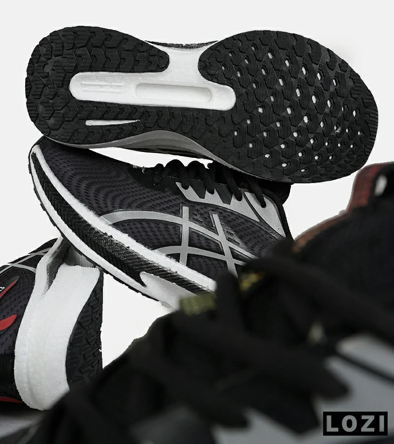 کفش کتانی مردانه مشکی سفید ASICS GEL-KAYANO 30 مدل 7186