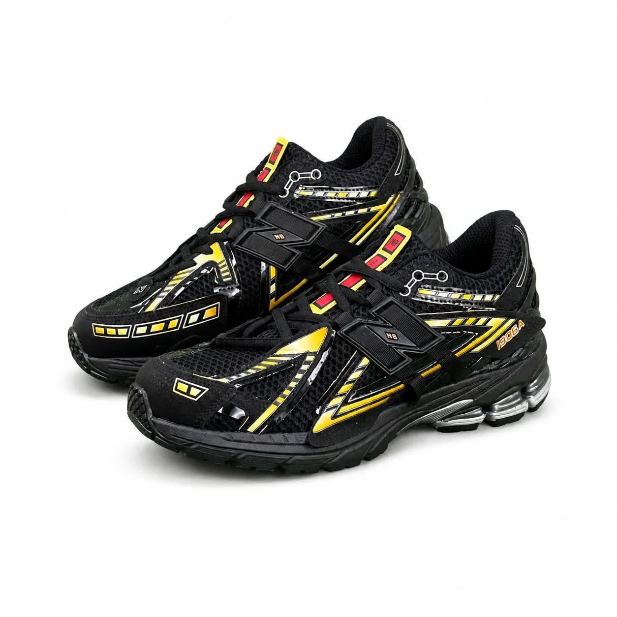 کتانی مردانه نیوبالانس 1906مشکی طلایی New BALANCE 1906A