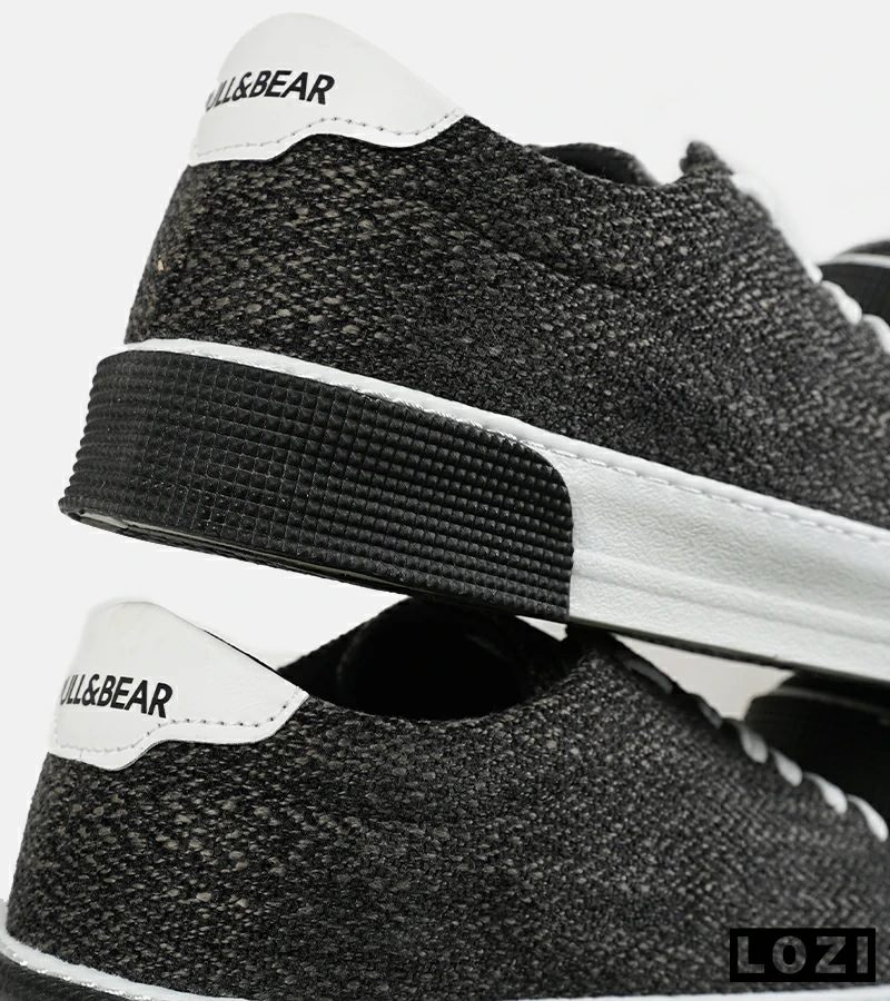 کفش کتانی مردانه مشکی سفید PULL & BEAR مدل 7446