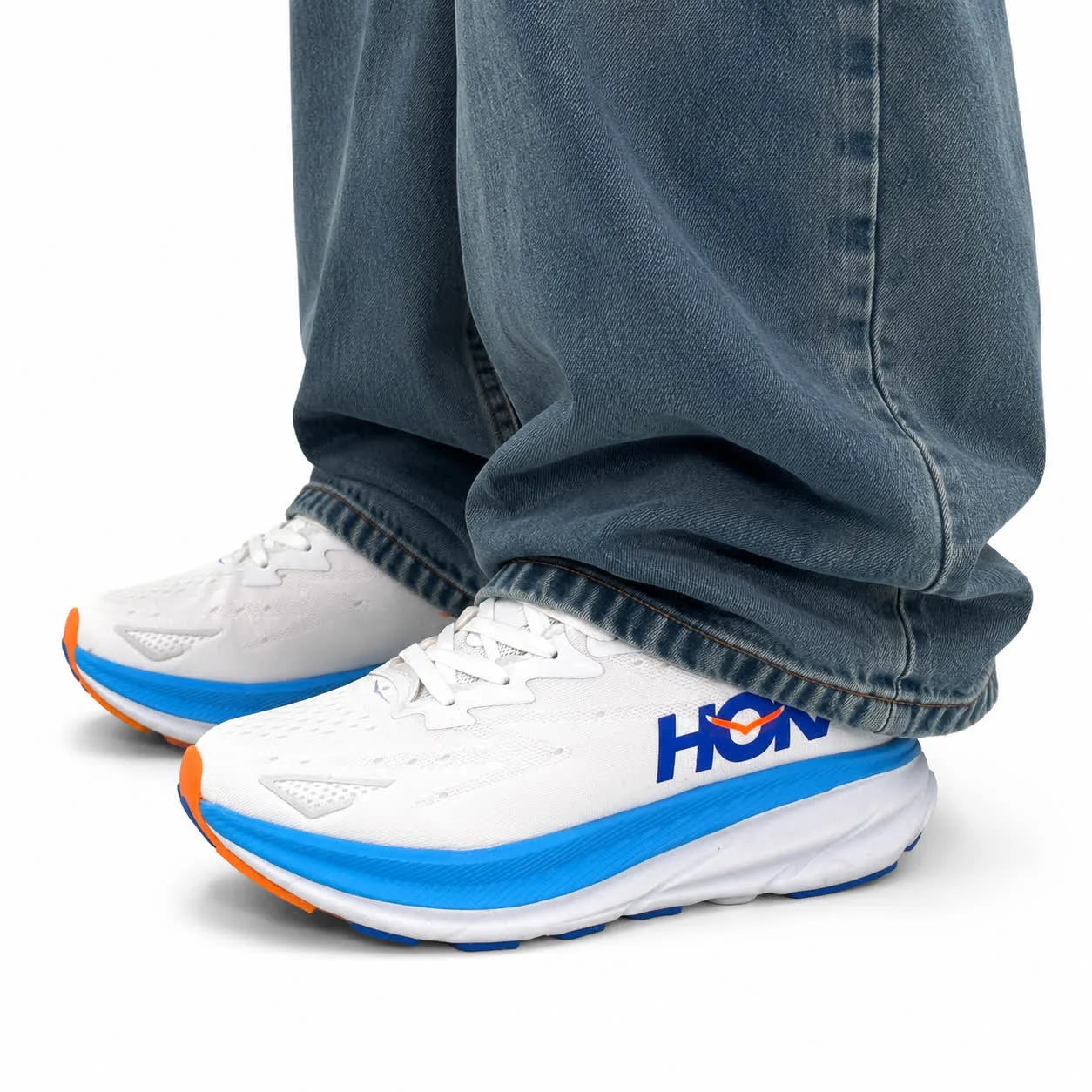 کفش کتانی مردانه مدل رانینگ هوکا سفید آبی HOKA