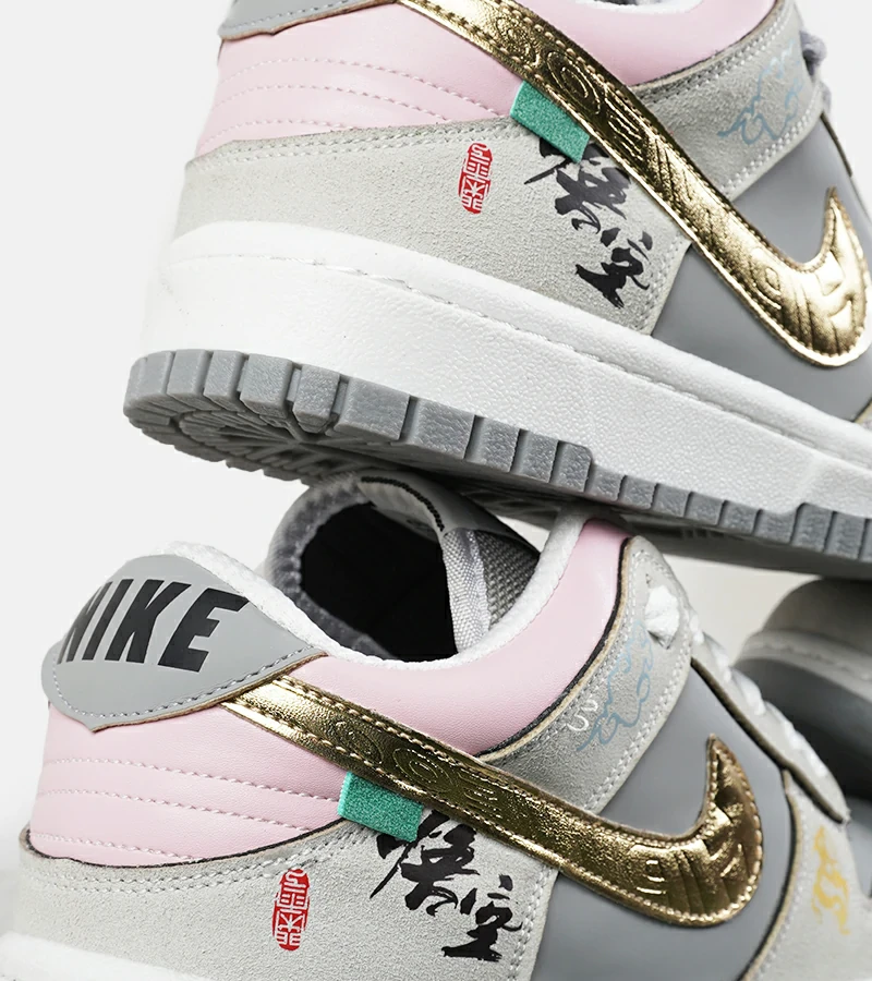 کفش کتانی مردانه و زنانه طوسی طلایی نایک NIKE Dunk Low Remastered مدل 7326