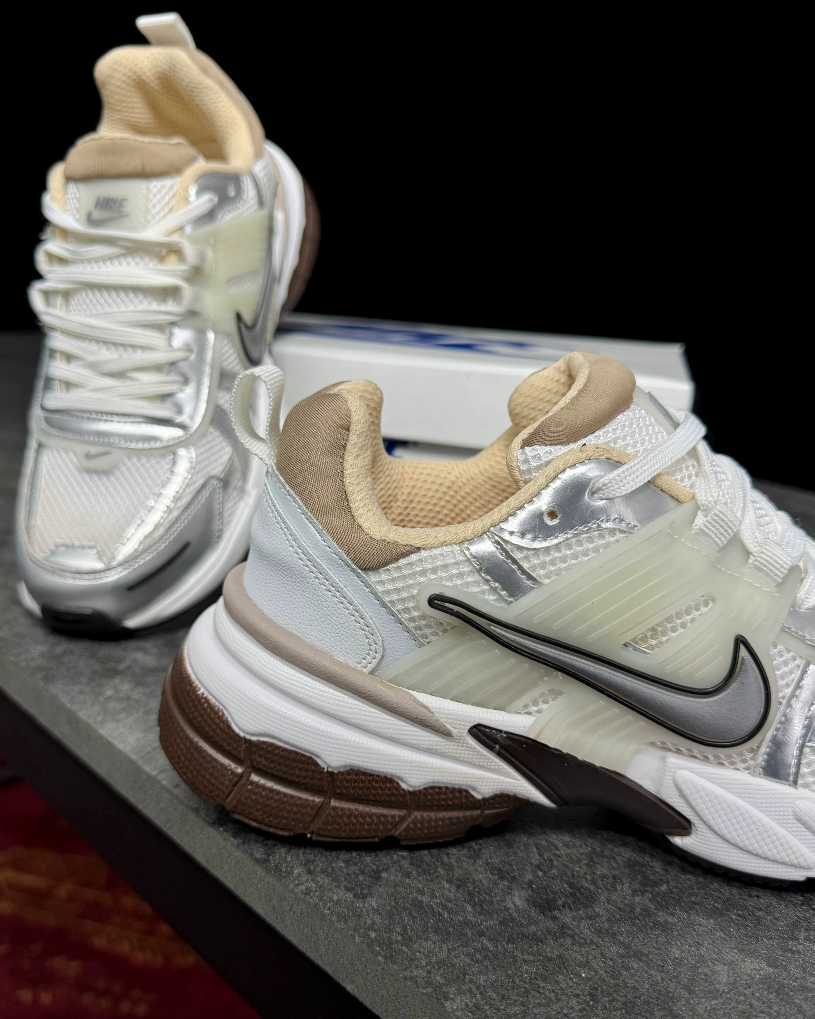 کتانی نایک مدل v2k