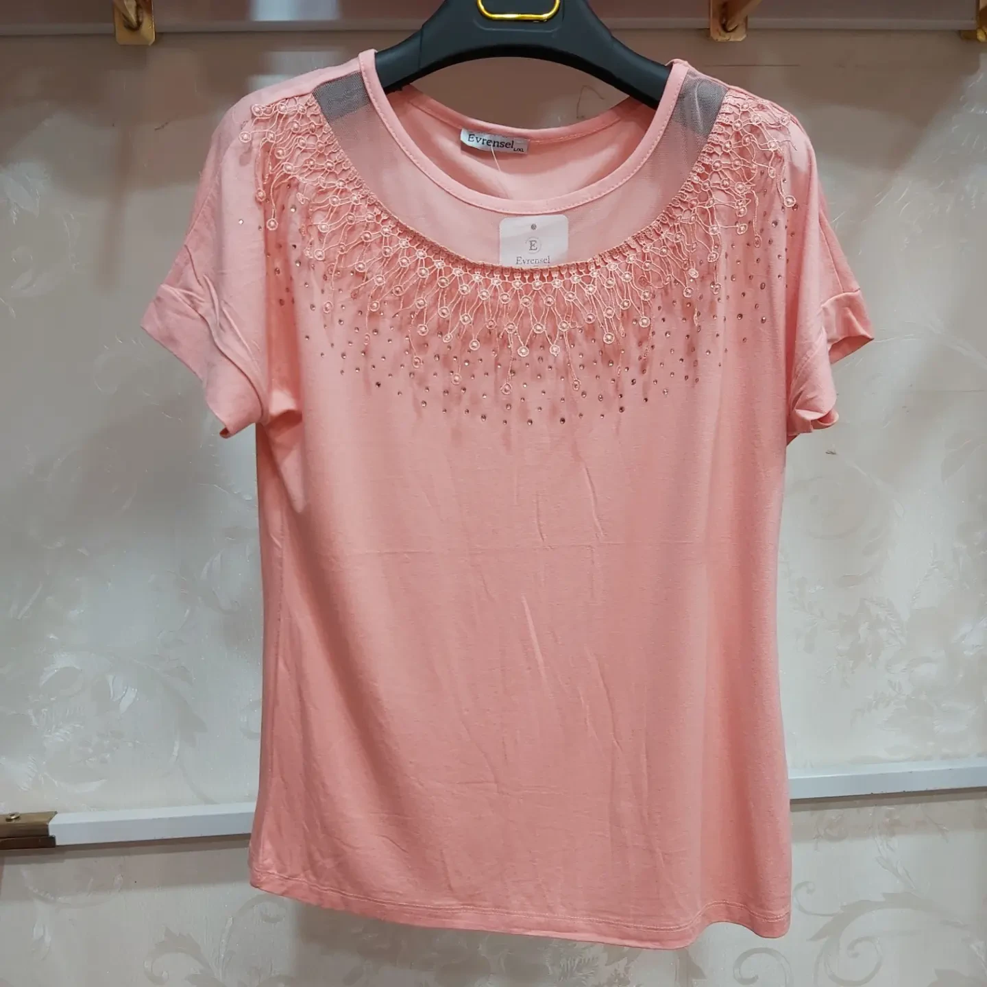 تیشرت زنانه مجلسی ترک گیپور دار جنس ویسکوز اورجینال