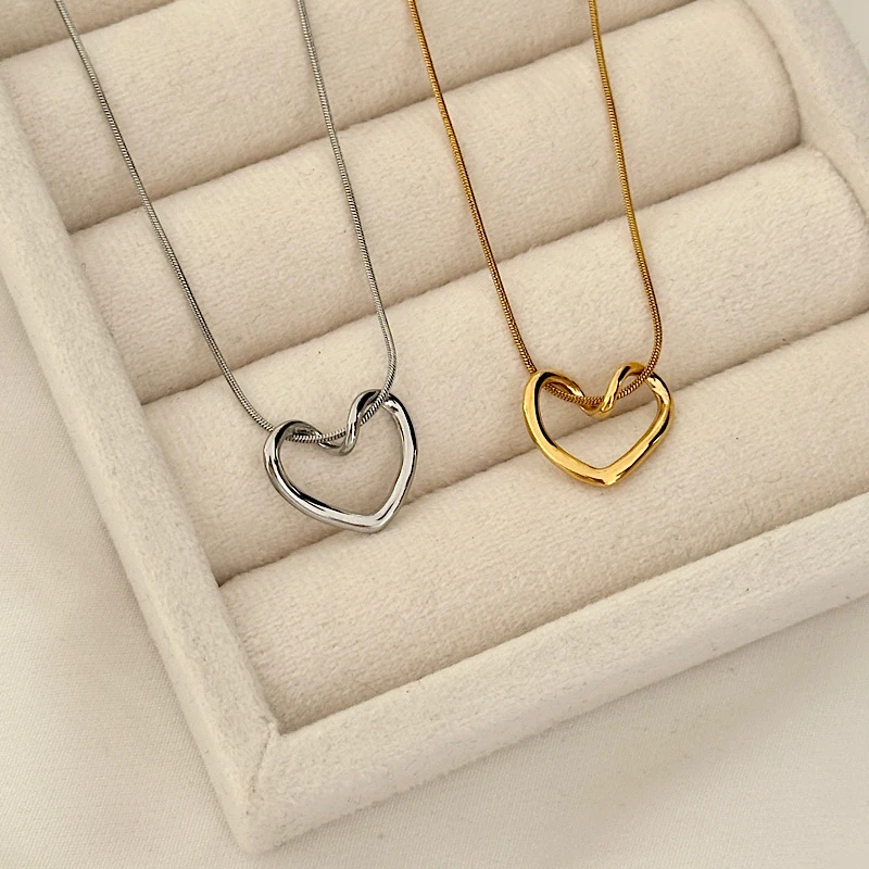 گردنبند استیل قلب مینیمال کد 842