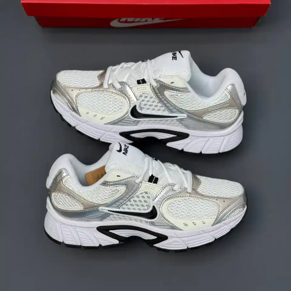کفش نایک وی فایو کی ران سفید مشکی Nike V5K Run White Black