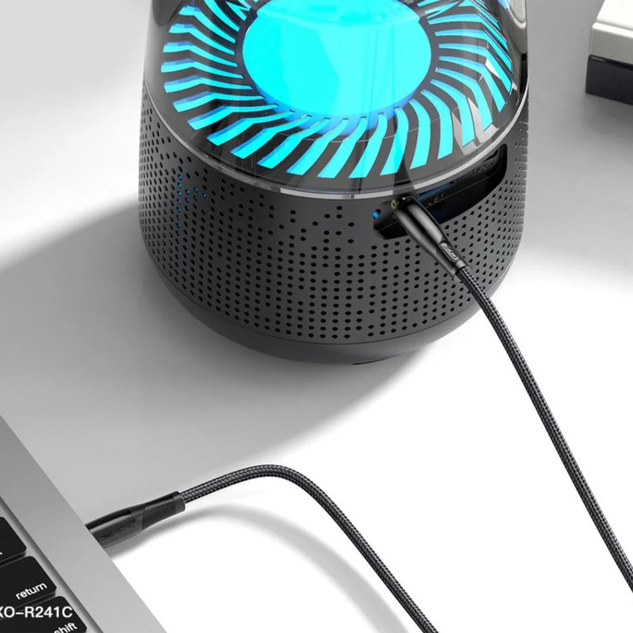 کابل صدا AUX ایکس او XO مدل R241C طول 1 متر